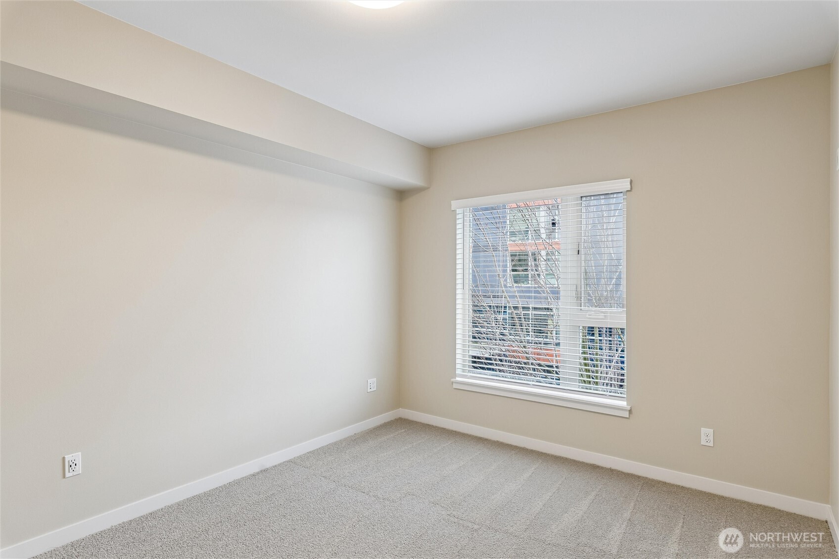 1760 Northwest 56th Street, Unit 310 Seattle, WA 98107 - Photo 17 of 37