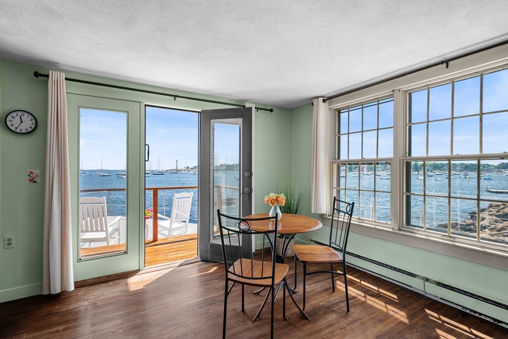 137 R Front Street Marblehead, MA 01945 - Photo 15 of 36