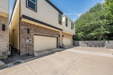$567,500 | 8106 Emsworth Drive, Dallas, TX 75231
