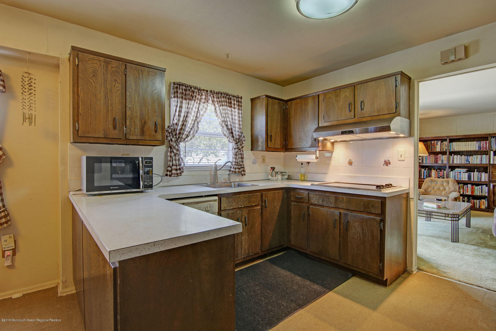 238 Elton Adelphia Road Freehold, NJ 07728 - Photo 16 of 29 IMG_7226_27_28_29_30_31_32