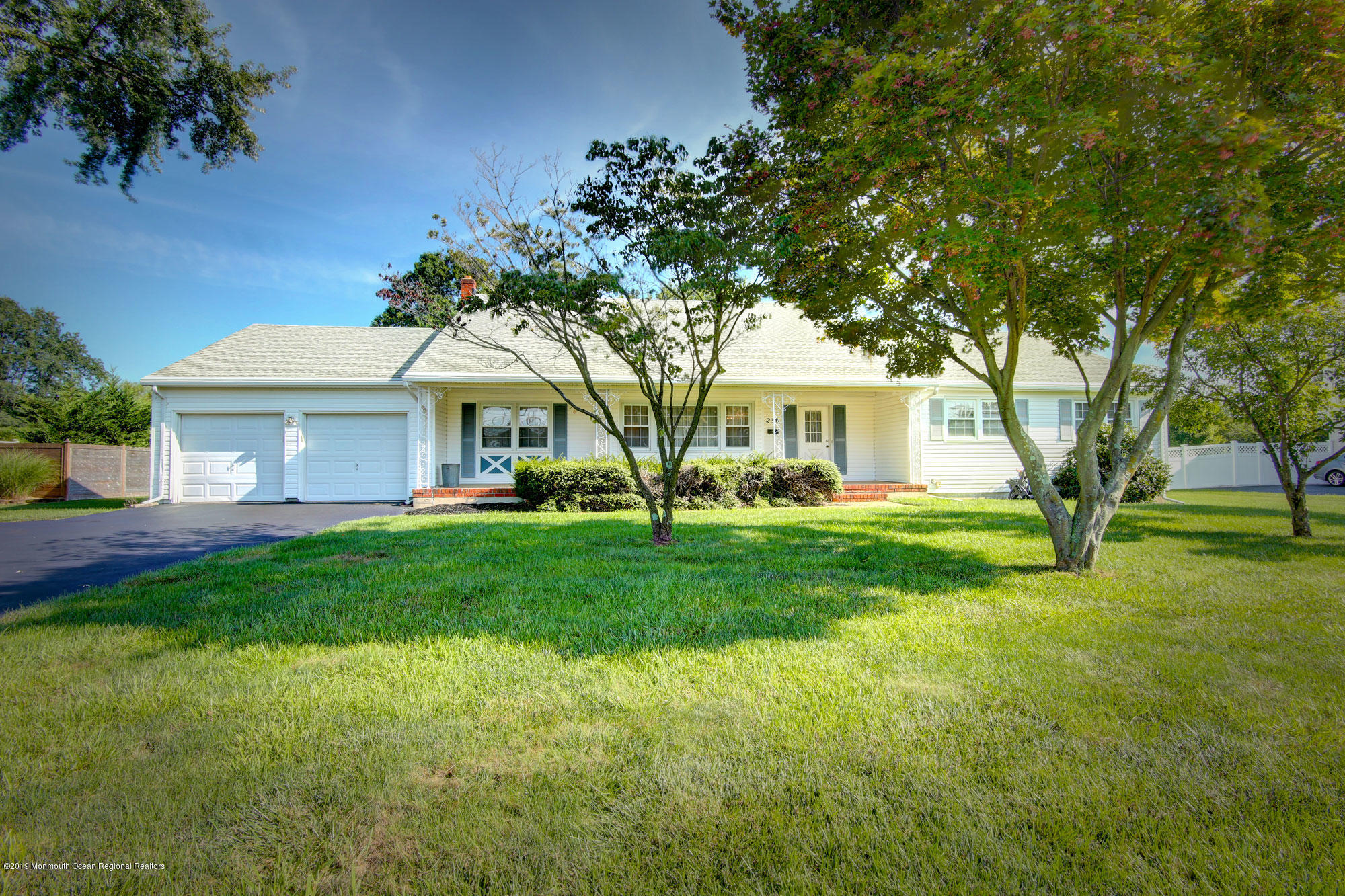238 Elton Adelphia Road Freehold, NJ 07728 - Photo 8 of 29 IMG_7156_57_58_59_60_61_62