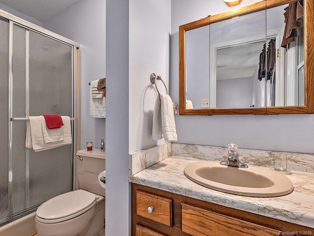 26 Tall Oaks Road Candler, NC 28715 - Photo 7 of 18 Gallery Image 7