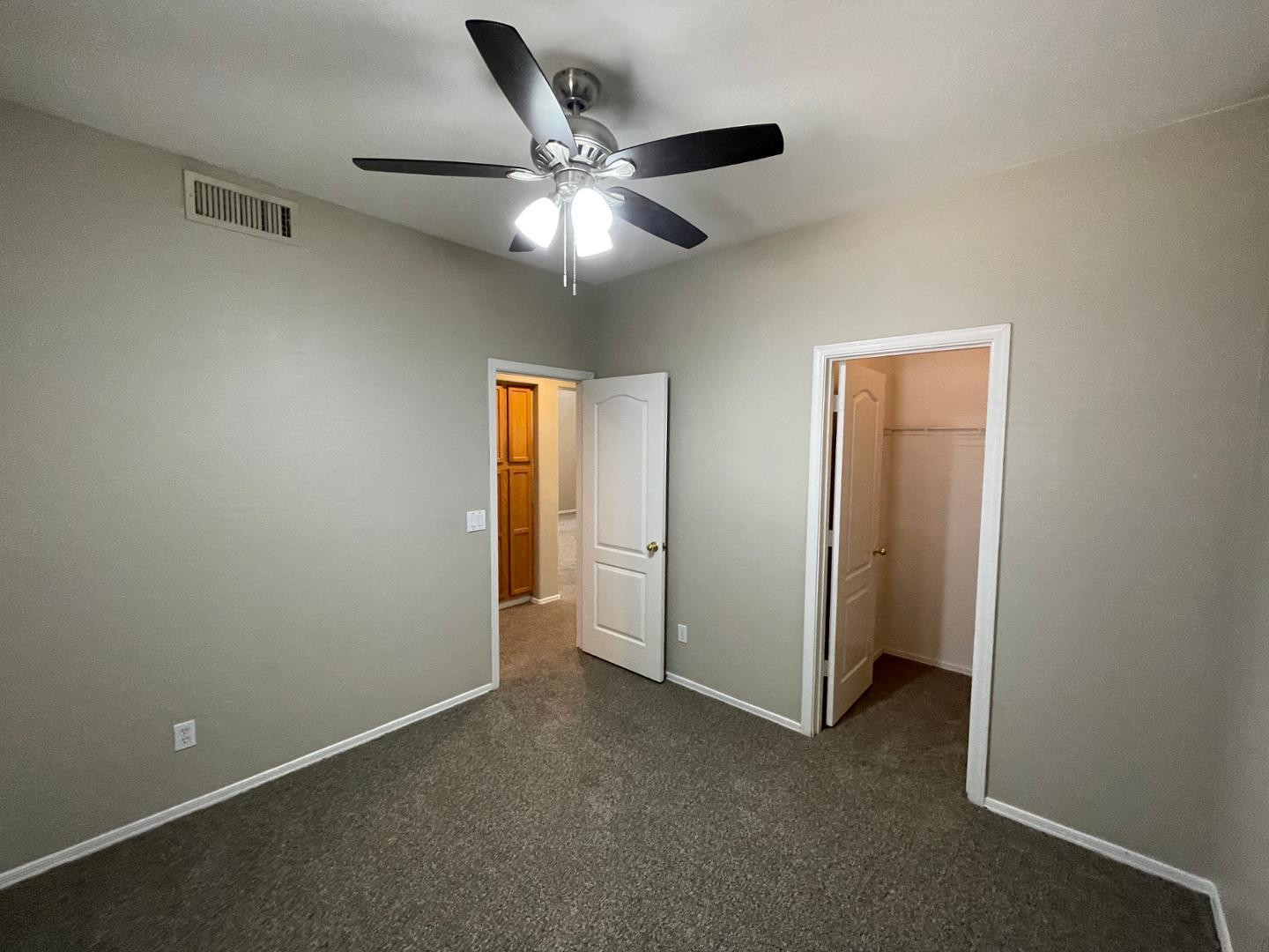 10541 West Almeria Road Avondale, AZ 85392 - Photo 12 of 15 Photo #12