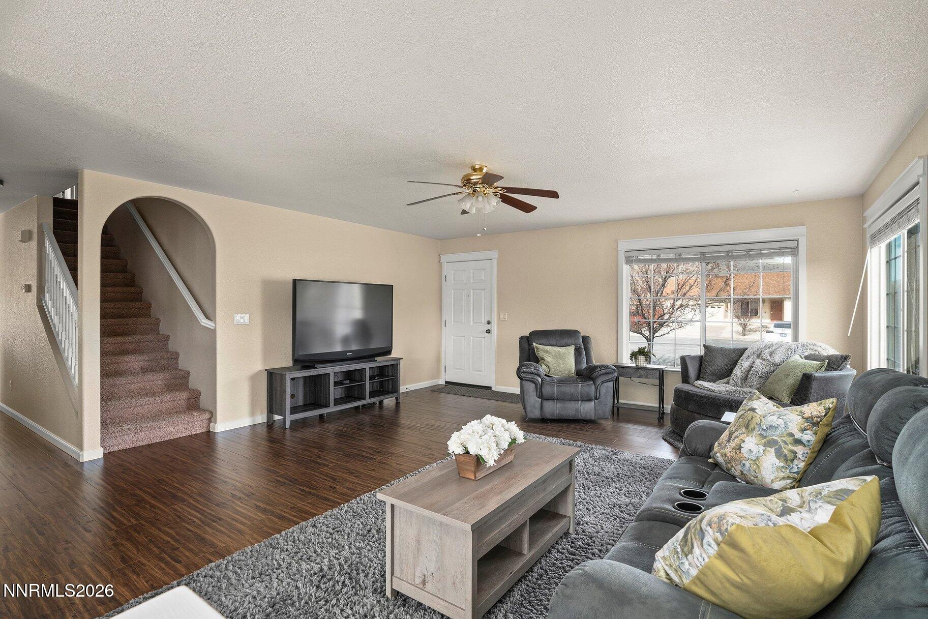 18366 Whitebark Court Reno, NV 89508 - Photo 8 of 40 006_8-print-_dsc0847_733