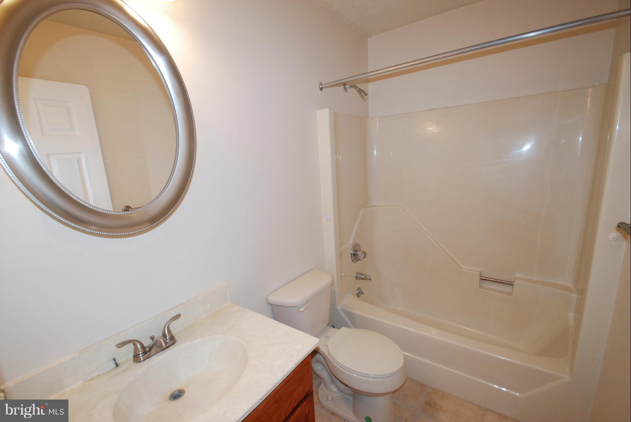 1970 Dominoe Road Annapolis, MD 21401 - Photo 15 of 30 2nd Full Bathroom