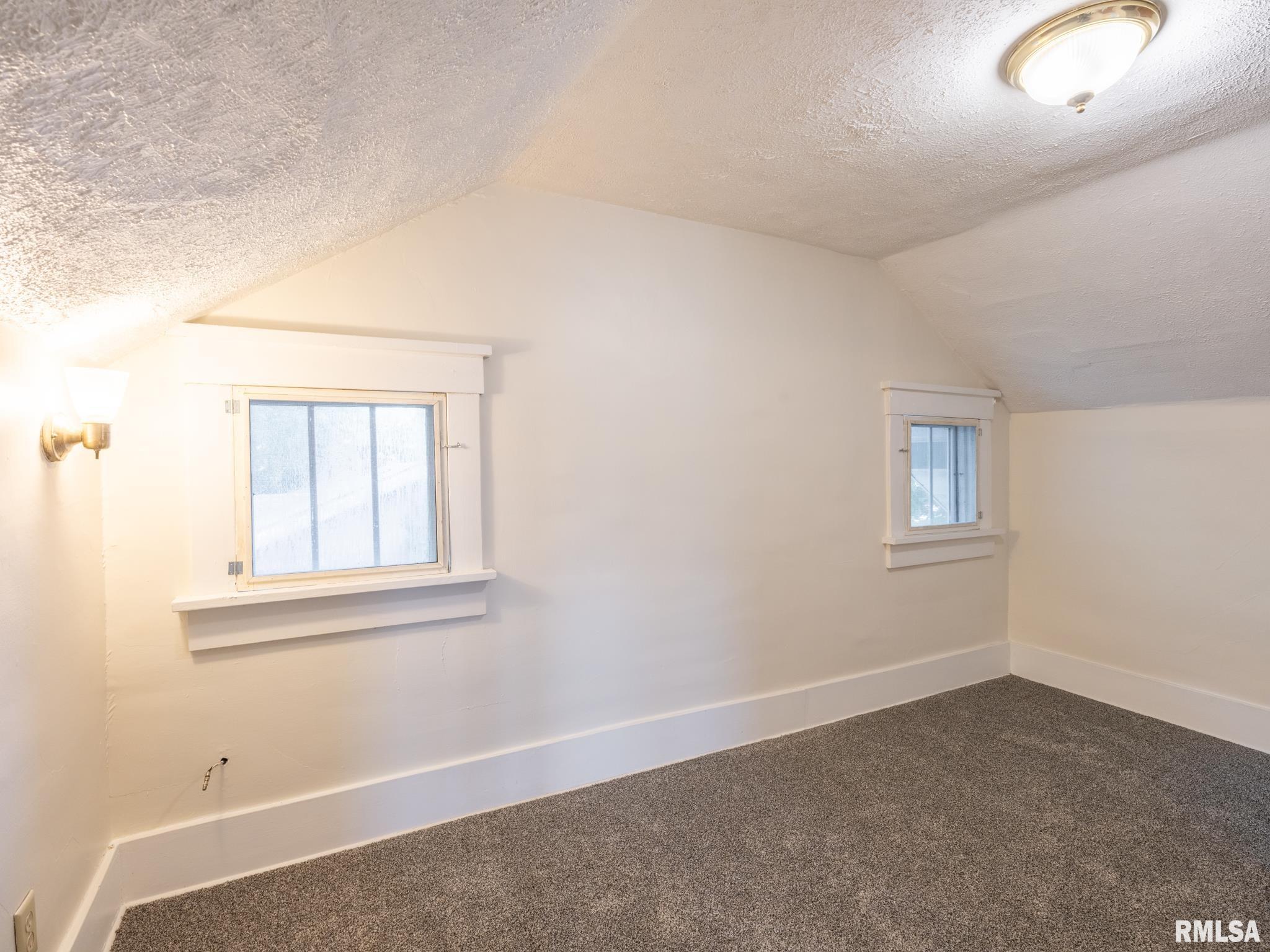 4236 North Prospect Road Peoria, IL 61603 - Photo 32 of 47