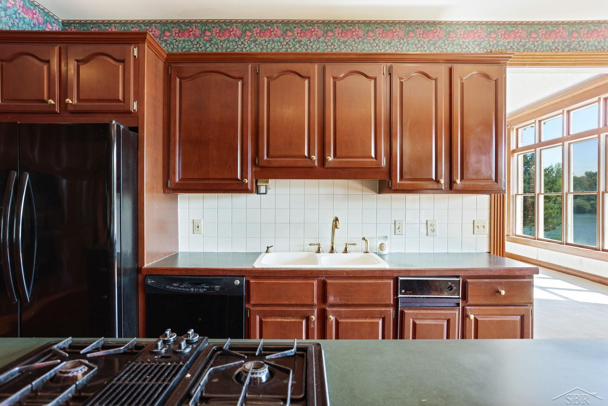 1555 South Graham Road Saginaw, MI 48609 - Photo 19 of 99 50150457-cbe2ef10-d378-4ee2-b4ca-e149d2aef225.JPG