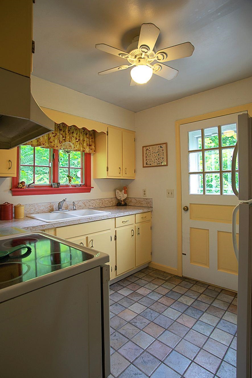 170 West River Road Brattleboro, VT 05301 - Photo 4 of 29