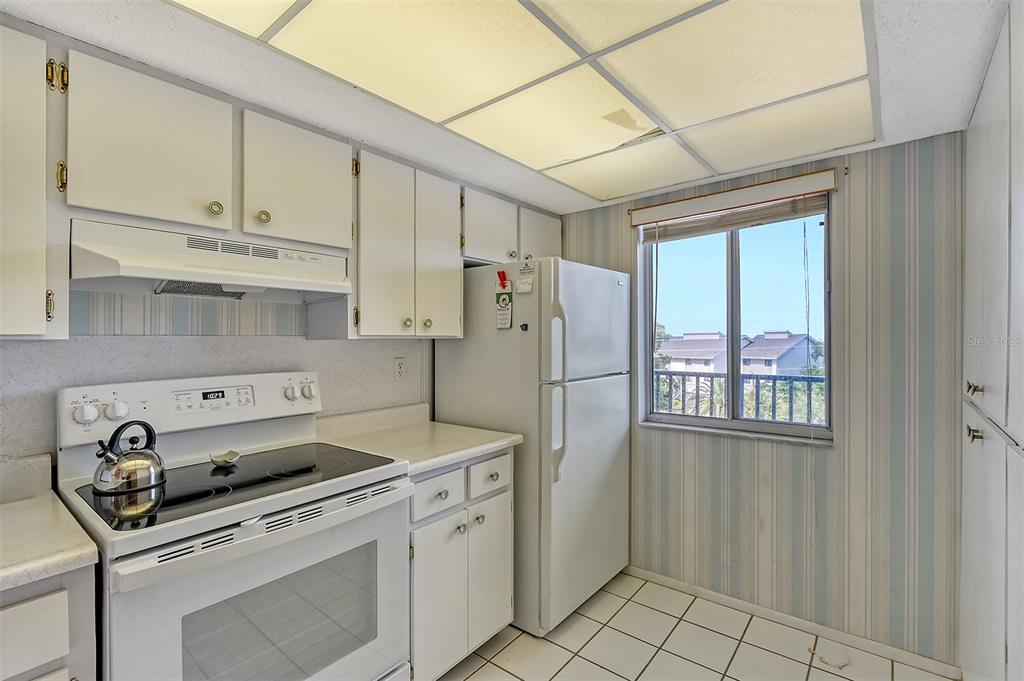 8911 Midnight Pass Road, Unit 410 Sarasota, FL 34242 - Photo 19 of 73