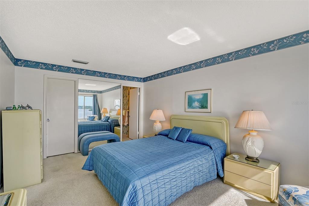 8911 Midnight Pass Road, Unit 410 Sarasota, FL 34242 - Photo 27 of 73