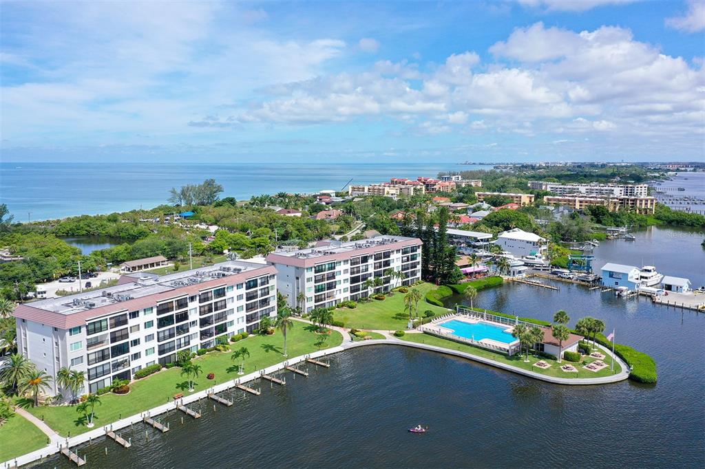 8911 Midnight Pass Road, Unit 410 Sarasota, FL 34242 - Photo 33 of 73