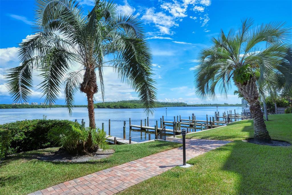 8911 Midnight Pass Road, Unit 410 Sarasota, FL 34242 - Photo 38 of 73