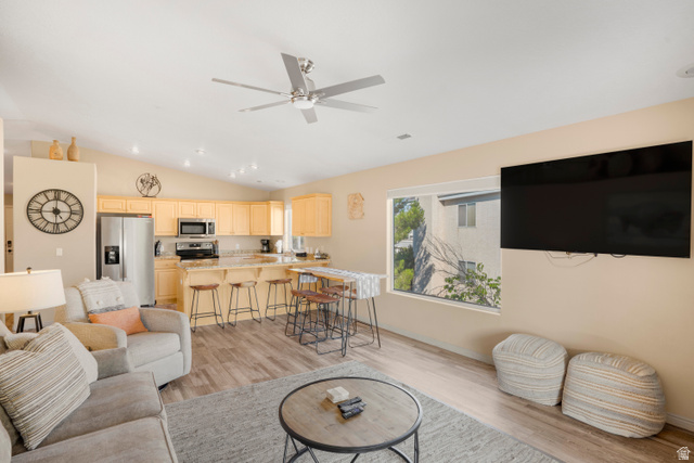 1845 Canyon View, Unit 609 St. George, UT 84770 - Photo 4 of 35