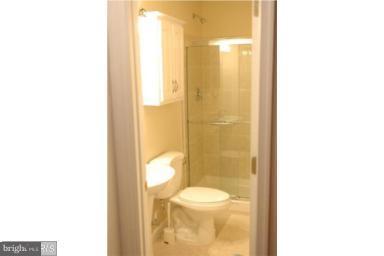 21364 Sawyer Square Ashburn, VA 20147 - Photo 15 of 17 eBath 2