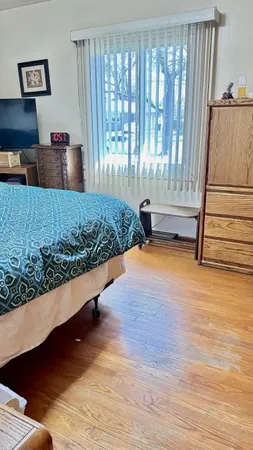 $275,000 | 8412 Greenwood Avenue, Munster, IN 46321