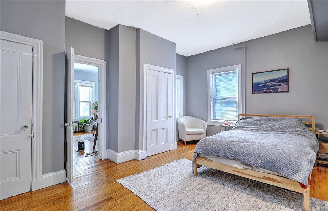 124 Pitman Street Providence, RI 02906 - Photo 13 of 32