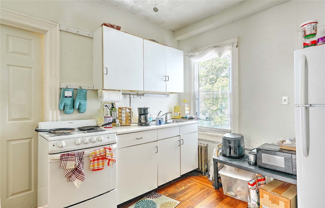 124 Pitman Street Providence, RI 02906 - Photo 18 of 32