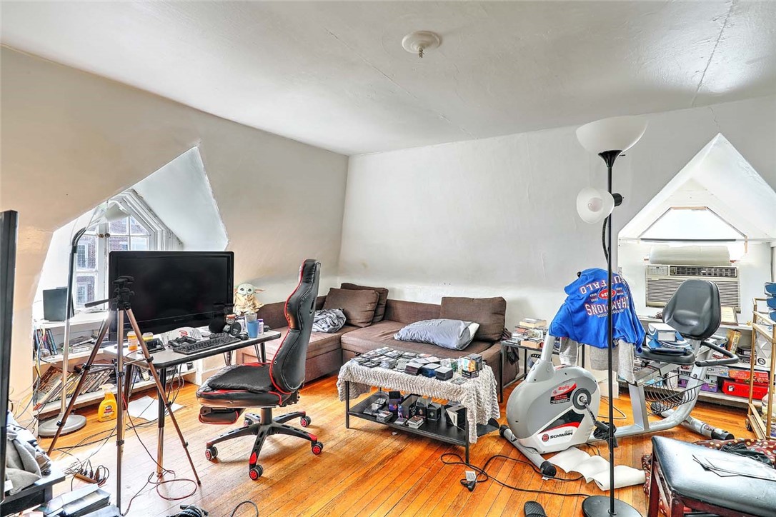 124 Pitman Street Providence, RI 02906 - Photo 30 of 32