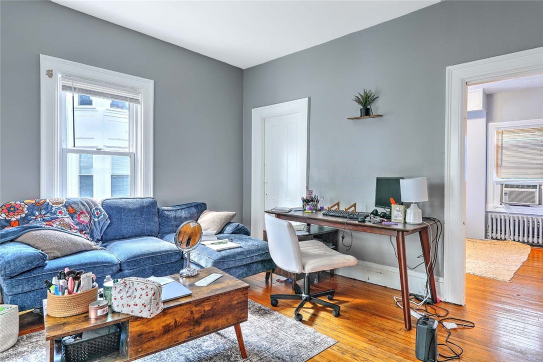 124 Pitman Street Providence, RI 02906 - Photo 9 of 32