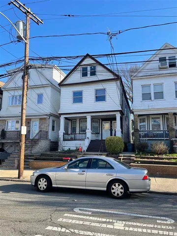 $725,000 | 74 West 6th Street, Bayonne, NJ 07002