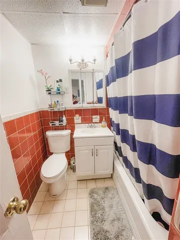 $725,000 | 74 West 6th Street, Bayonne, NJ 07002