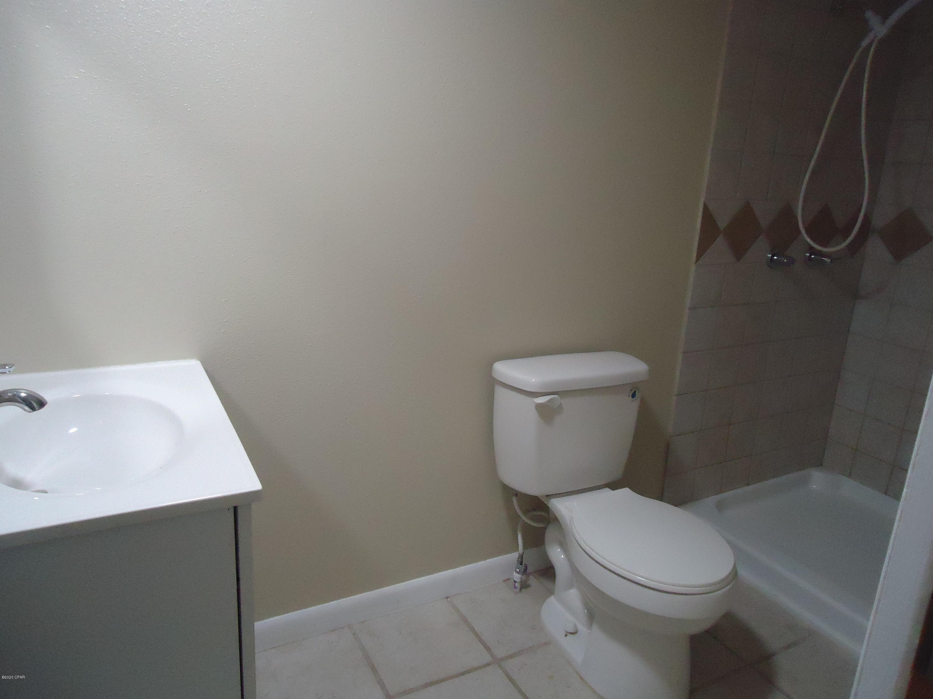 3927 Old Cottondale Road Marianna, FL 32448 - Photo 16 of 19 Gallery Image 16