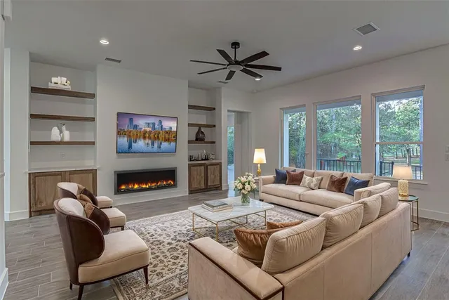 $680,000 | 128 Nugget Lane, Bastrop, TX 78602