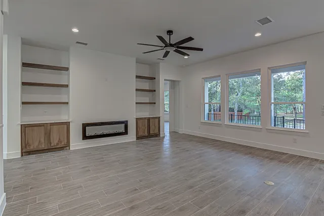 $680,000 | 128 Nugget Lane, Bastrop, TX 78602