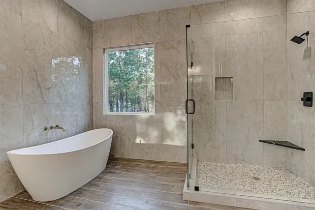 $680,000 | 128 Nugget Lane, Bastrop, TX 78602