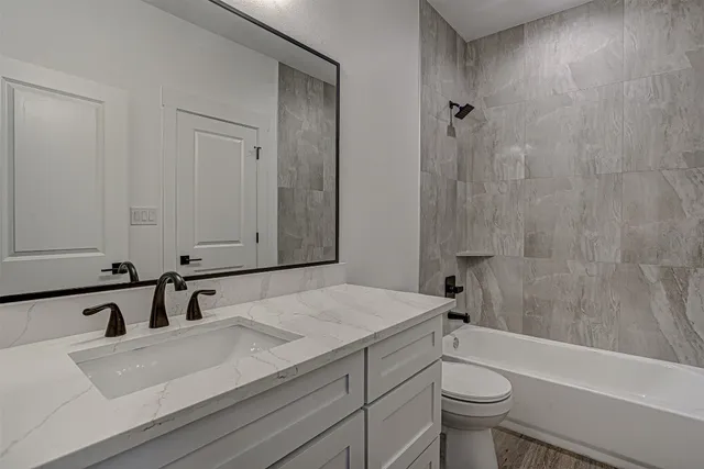 $680,000 | 128 Nugget Lane, Bastrop, TX 78602