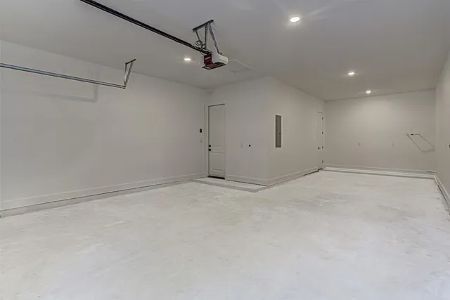 $680,000 | 128 Nugget Lane, Bastrop, TX 78602