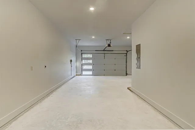 $680,000 | 128 Nugget Lane, Bastrop, TX 78602