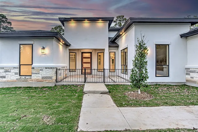 $680,000 | 128 Nugget Lane, Bastrop, TX 78602