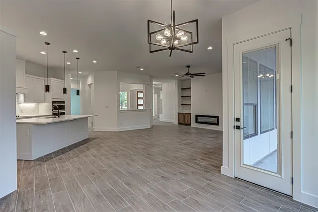 $680,000 | 128 Nugget Lane, Bastrop, TX 78602