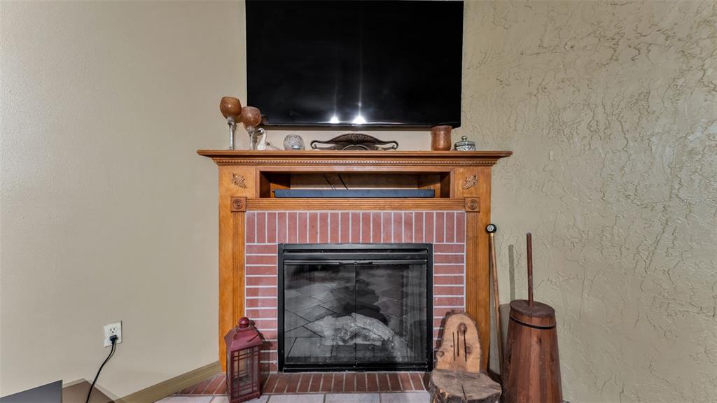 1121 Old Polk City Road Lakeland, FL 33809 - Photo 21 of 46