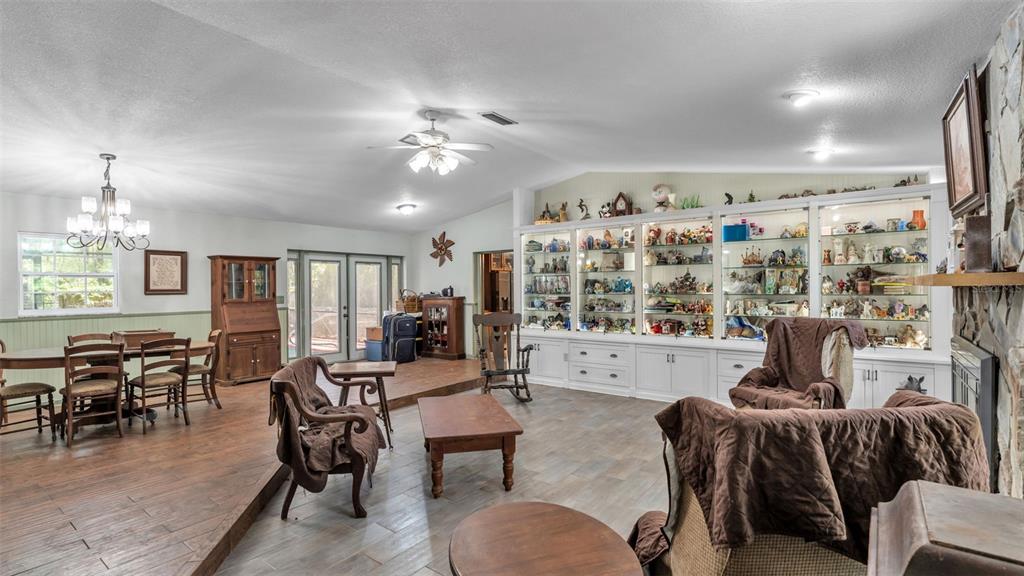 1121 Old Polk City Road Lakeland, FL 33809 - Photo 9 of 46