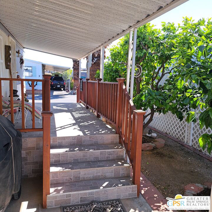 18555 Roberts Road, Unit 10 Desert Hot Springs, CA 92241 - Photo 4 of 50