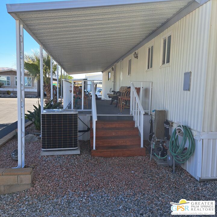 18555 Roberts Road, Unit 10 Desert Hot Springs, CA 92241 - Photo 7 of 50