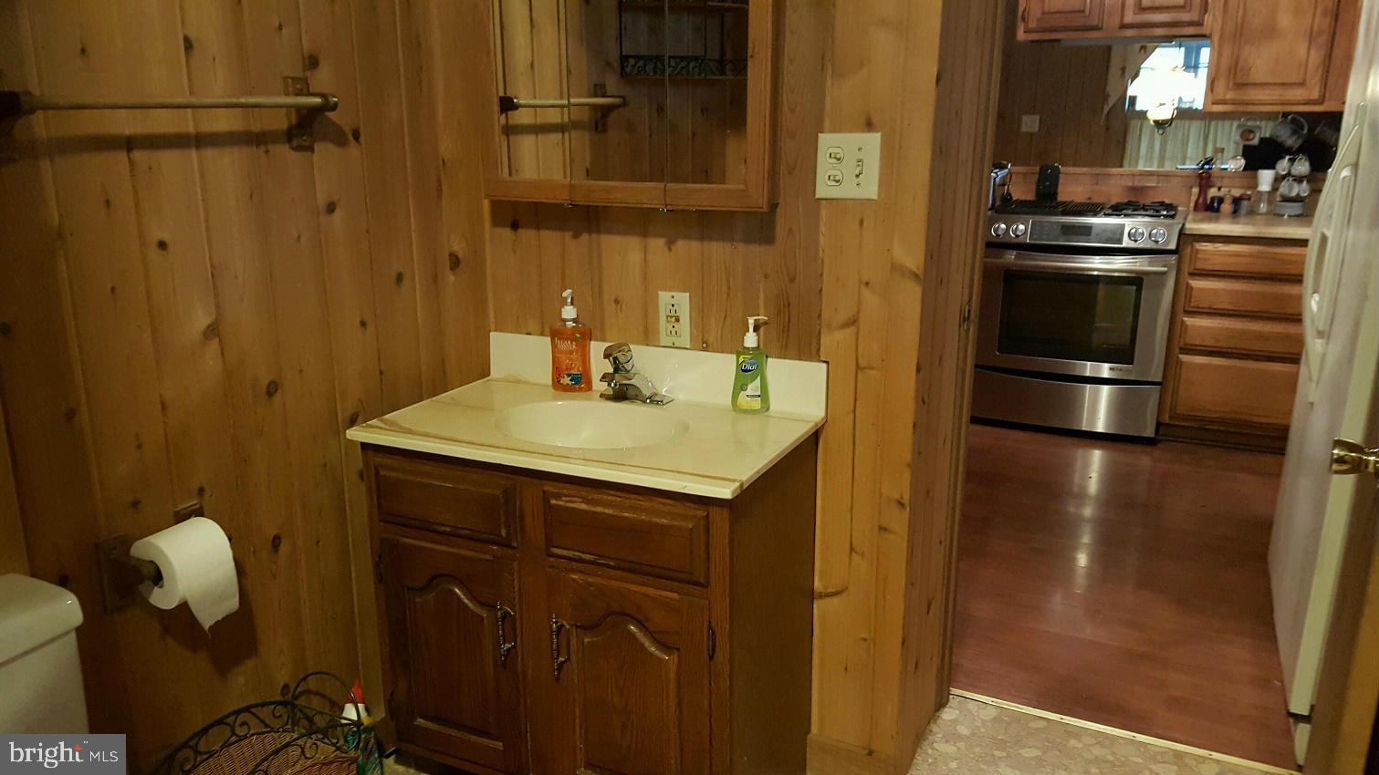 2740 Cold Springs Road Fairfield, PA 17320 - Photo 6 of 27 Bath
