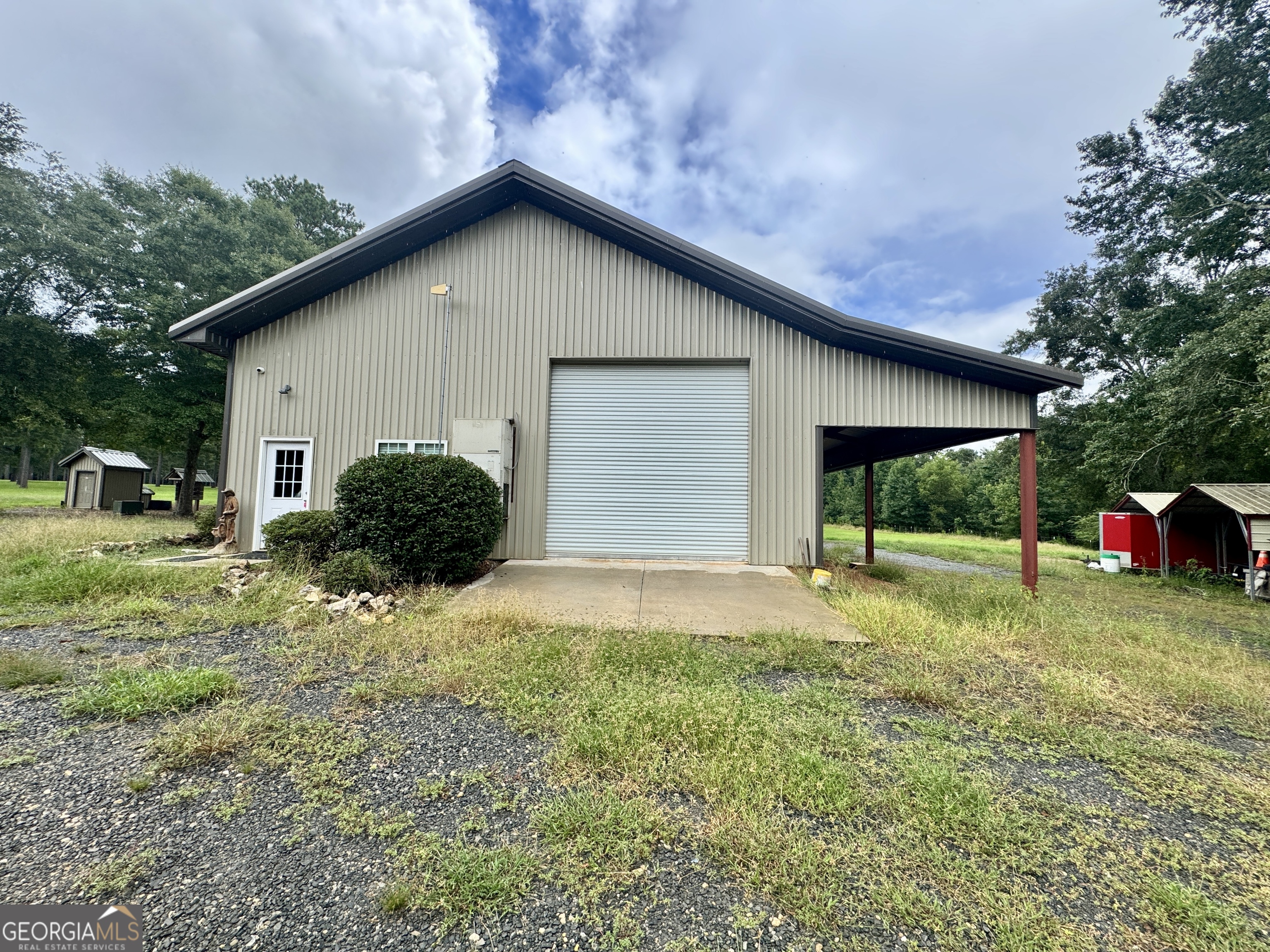 345 Cool Water Road Vienna, GA 31092 - Photo 6 of 41 a view of backyard of house with green space