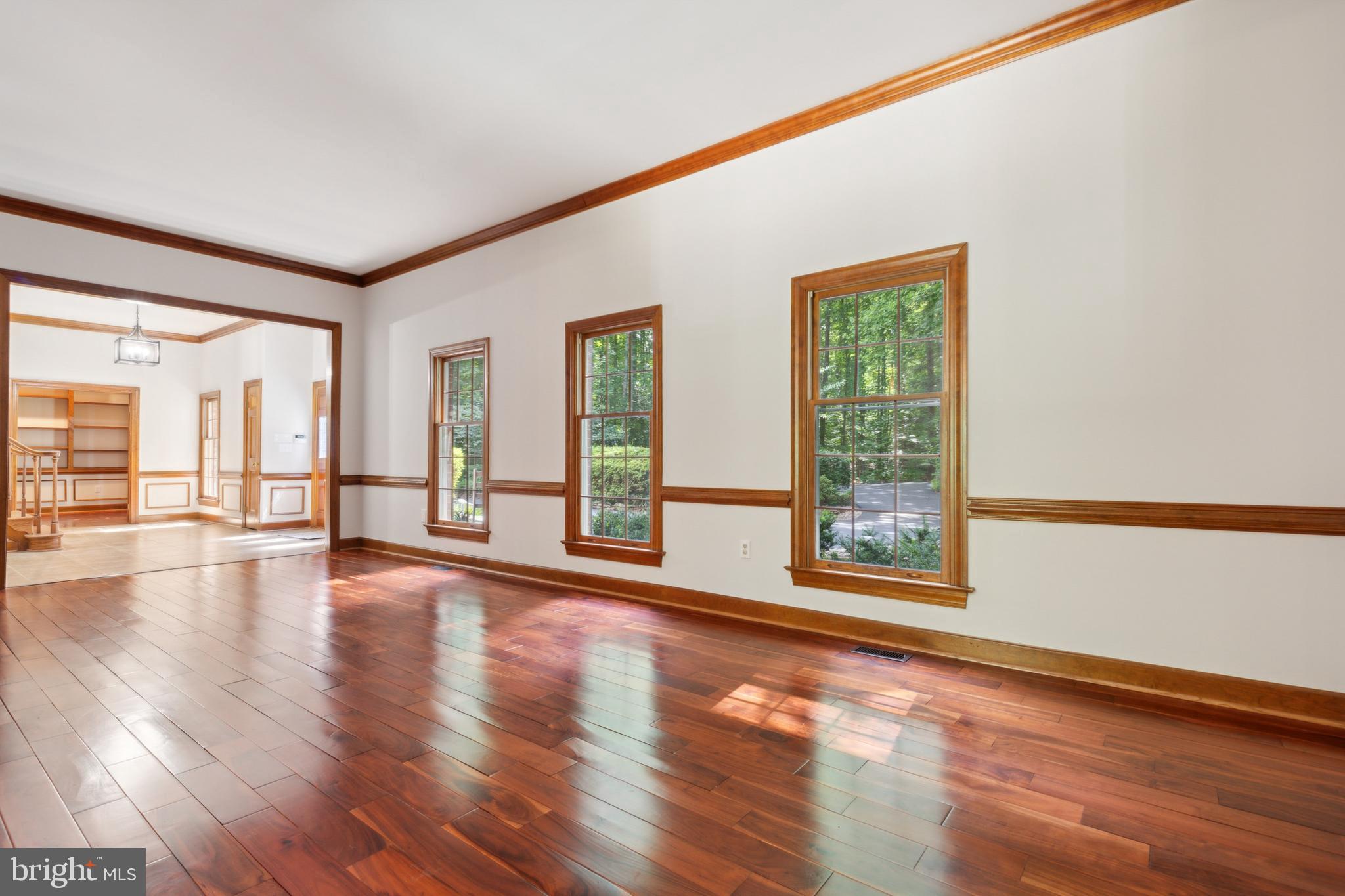 12392 Henderson Road Clifton, VA 20124 - Photo 4 of 61 Formal Living Room