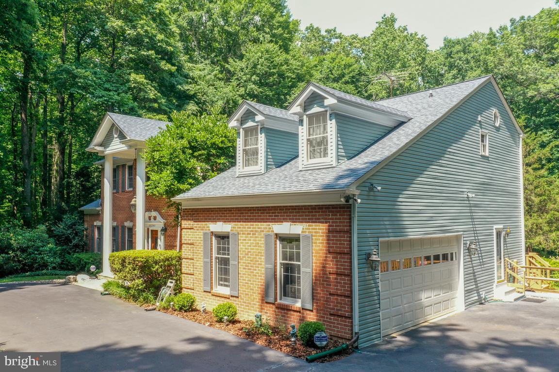 12392 Henderson Road Clifton, VA 20124 - Photo 45 of 61 Gallery Image 45