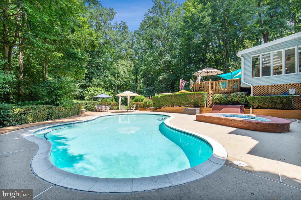 12392 Henderson Road Clifton, VA 20124 - Photo 49 of 61 Gallery Image 49