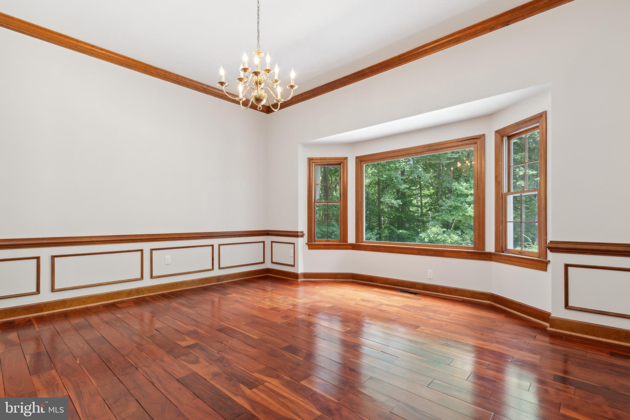 12392 Henderson Road Clifton, VA 20124 - Photo 7 of 61 Formal Dining Room