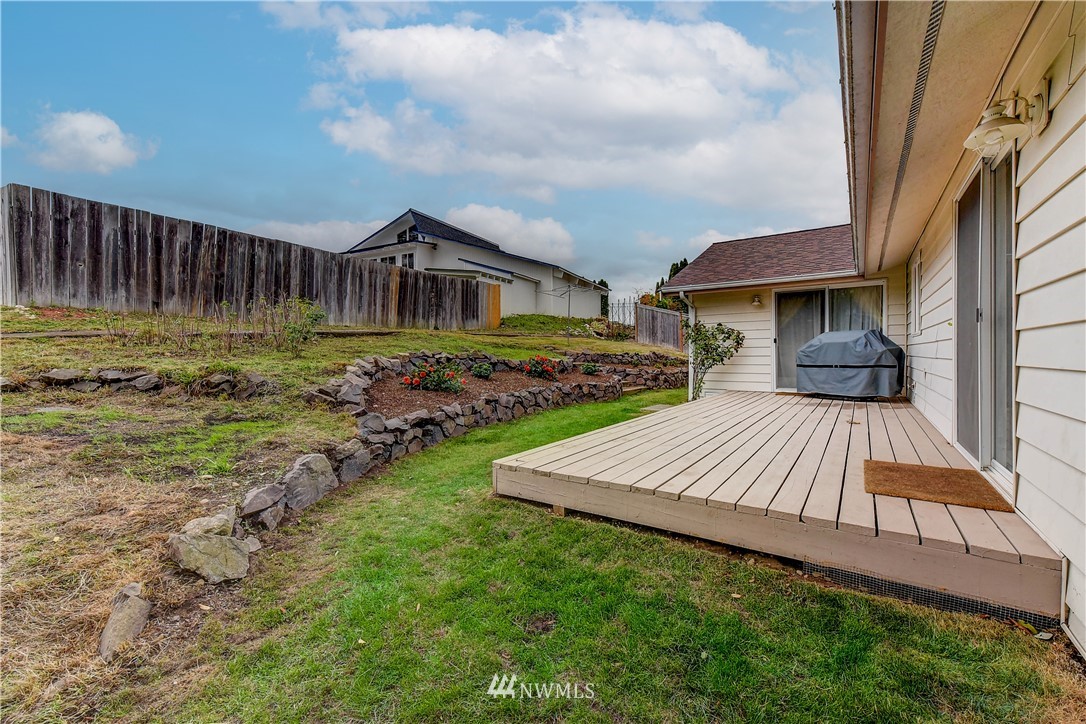 1073 Arrowhead Road Camano Island, WA 98282 - Photo 19 of 21 Gallery Image 19