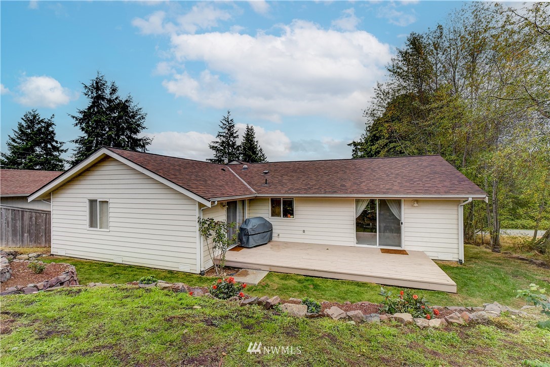 1073 Arrowhead Road Camano Island, WA 98282 - Photo 20 of 21 Gallery Image 20