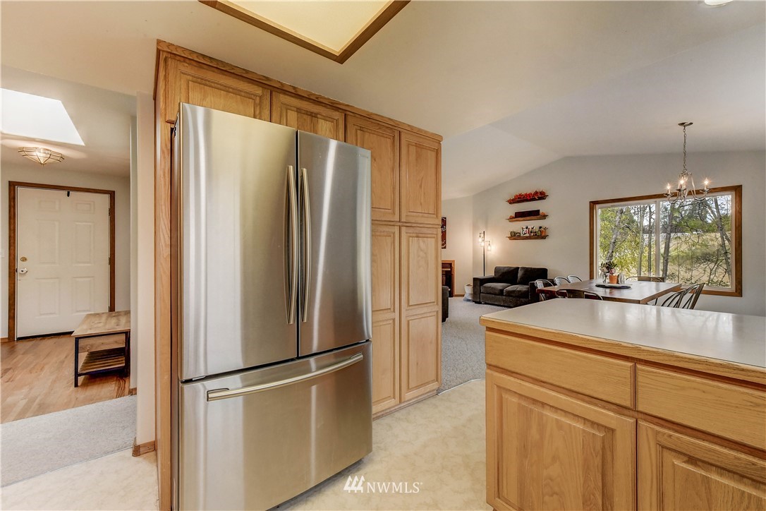 1073 Arrowhead Road Camano Island, WA 98282 - Photo 9 of 21 Gallery Image 9