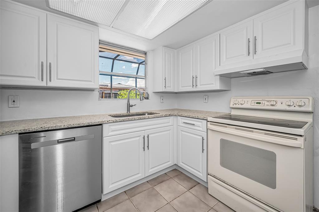 5817 10th Avenue New Port Richey, FL 34652 - Photo 12 of 41 Gallery Image 12