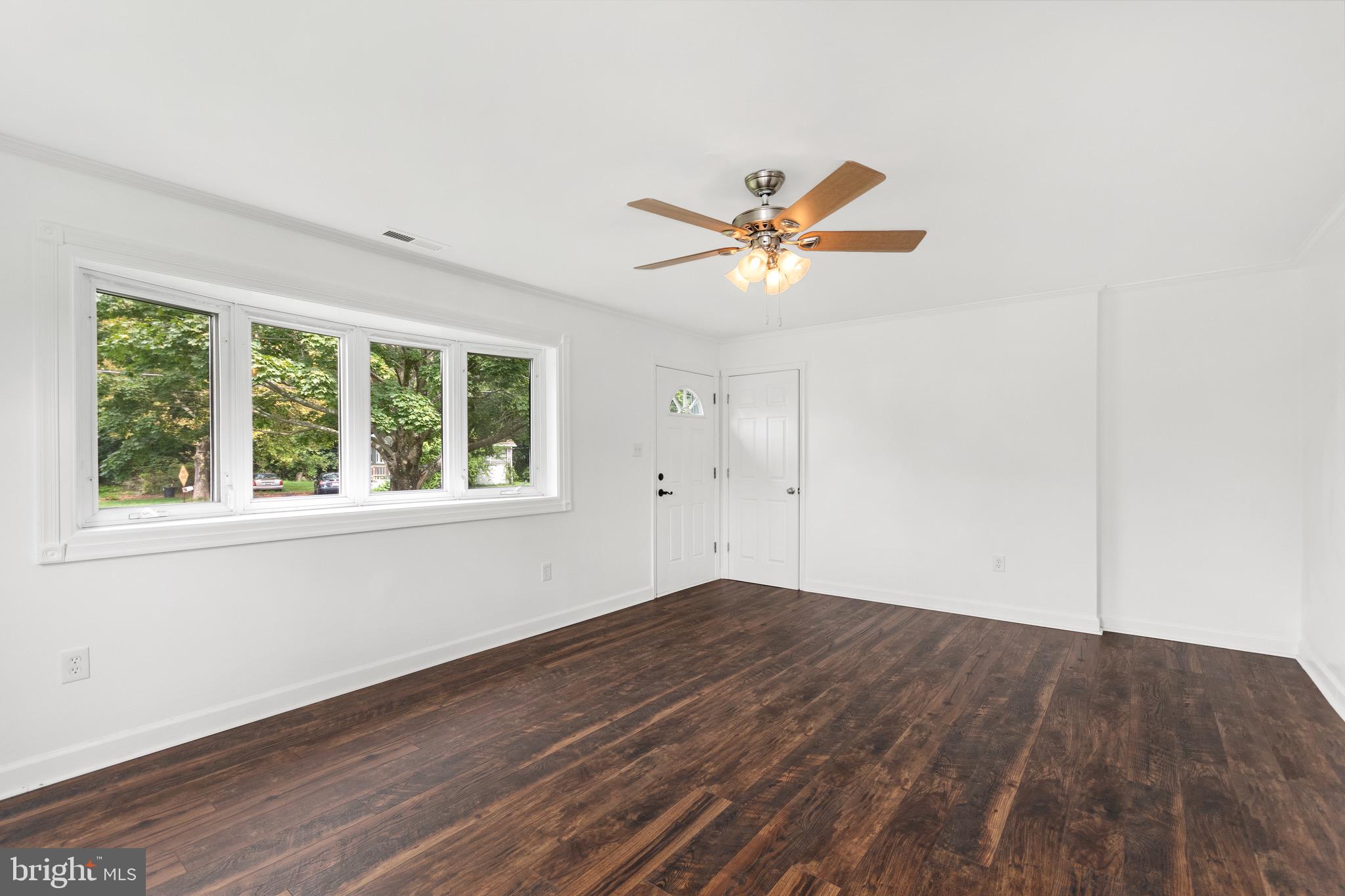 508 Church Road Sicklerville, NJ 08081 - Photo 5 of 39