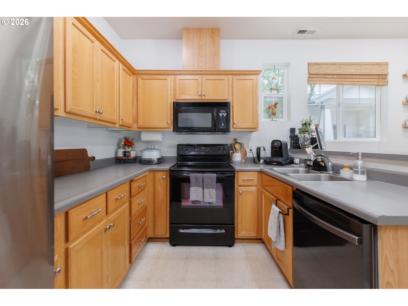 1653 Riley Lane Eugene, OR 97402 - Photo 13 of 41